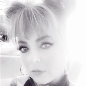 Meet your Posher, Carly